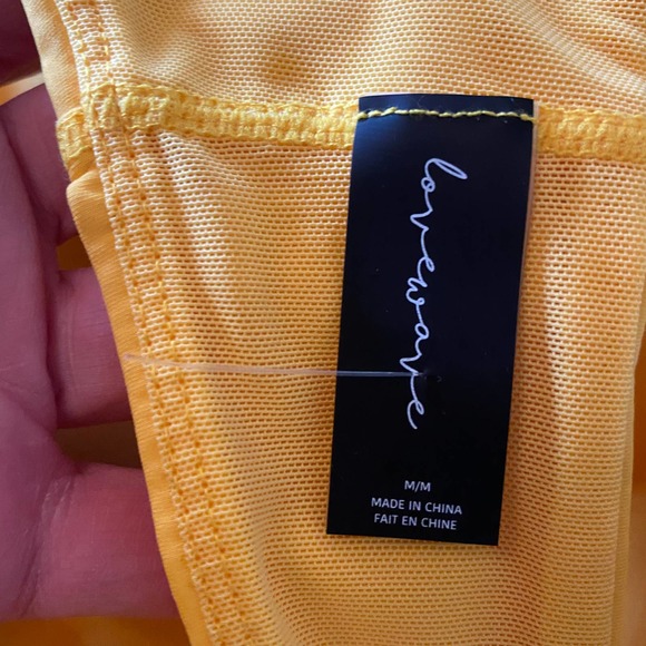 Revolve Lovewave  Brittany Sports Bra Yellow Size Medium - Picture 10 of 10